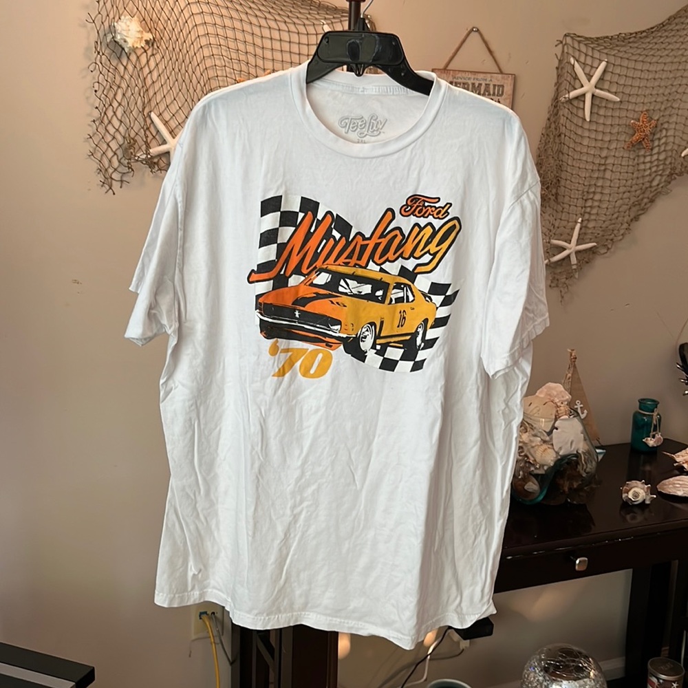 Mens 2XL Ford Mustang short sleeve